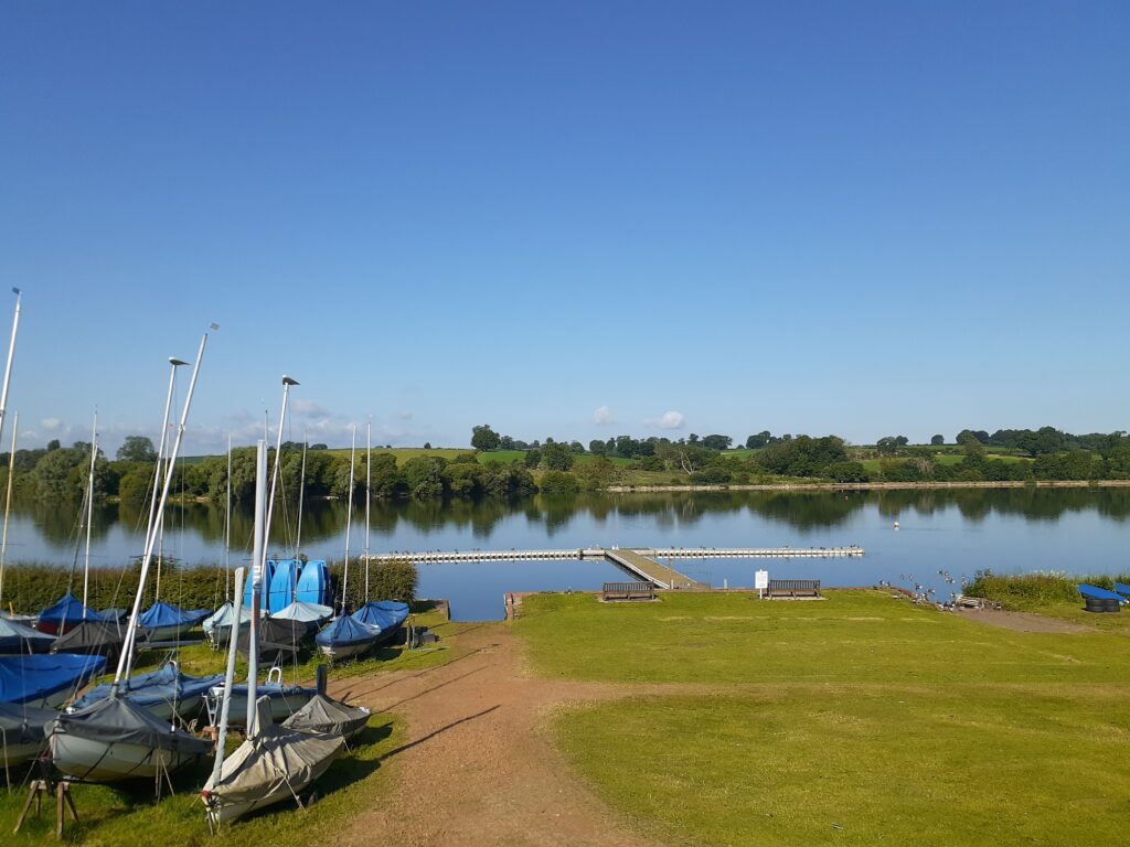 Banbury Sailing Club with boats and lake
